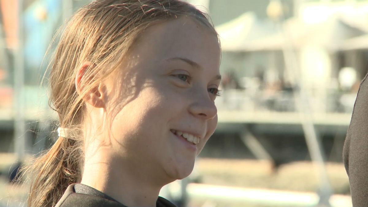 La joven activista sueca, Greta Thunberg, ha llegado por fin a Lisboa, tras casi 21 días de navegación en catamarán por el Atlántico norte.