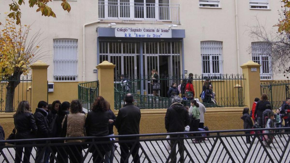 Colegio concertado Sagrado Corazón de Jesús, en la capital. | J.  F.