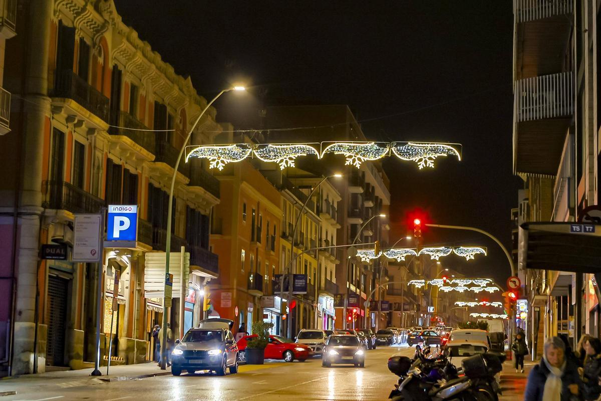 La il·luminació nadalenca de les festes a Manresa