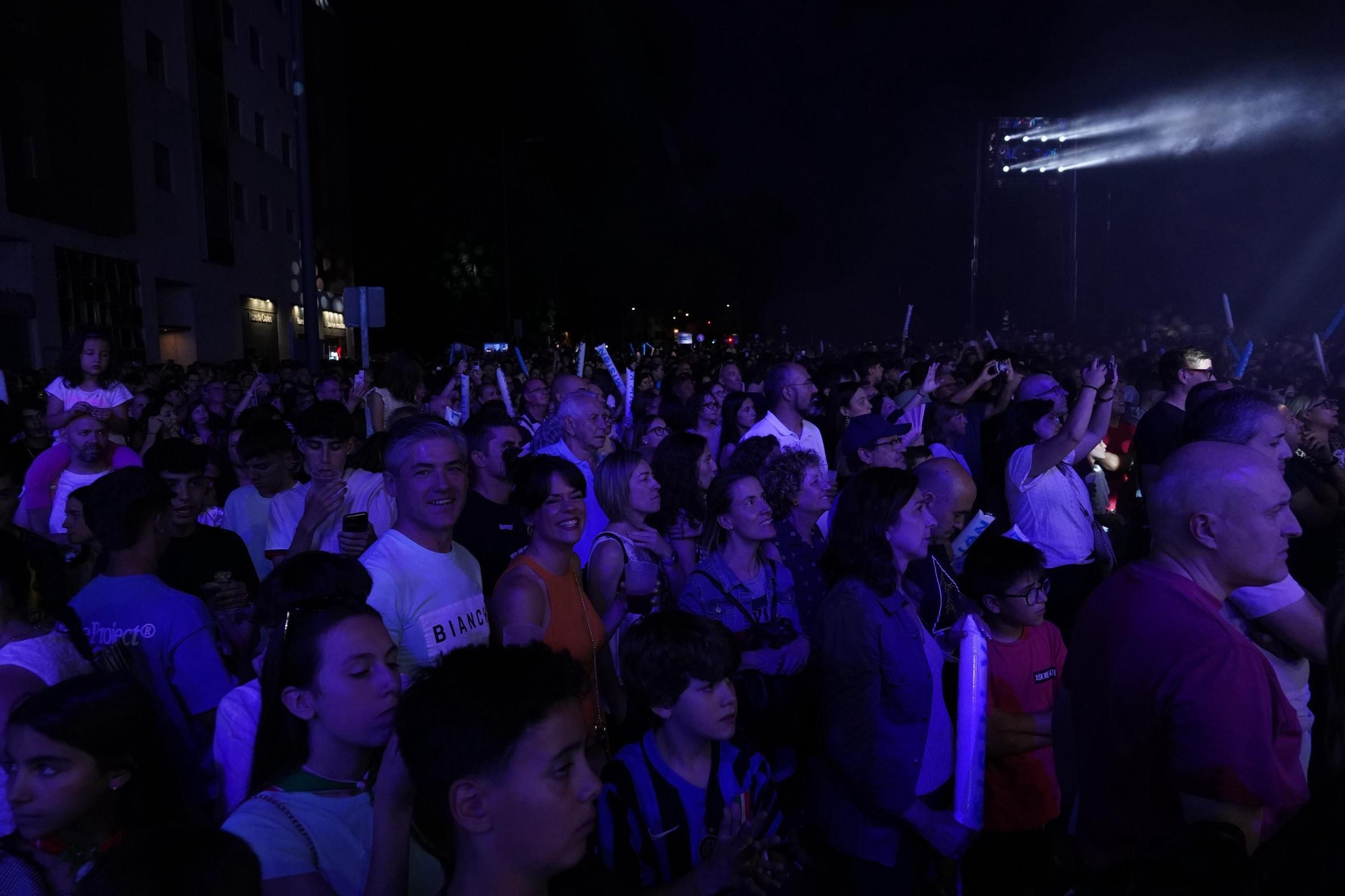 GALERÍA | La orquesta La Misión llena Zamora en las fiestas de San Pedro