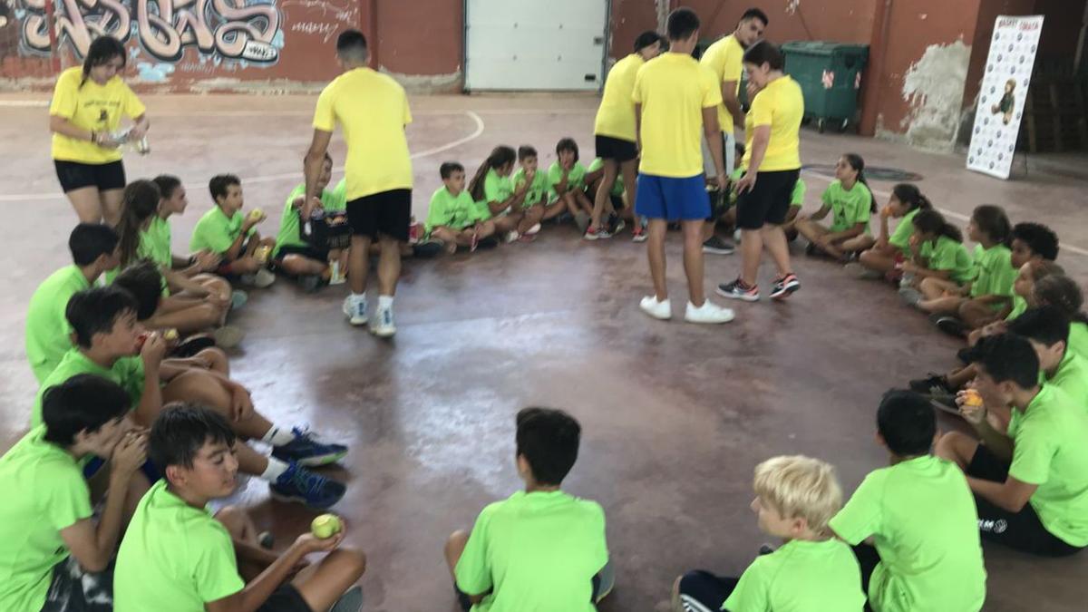 El Corazón de María promueve el basket en la localidad de Villarrín de Campos