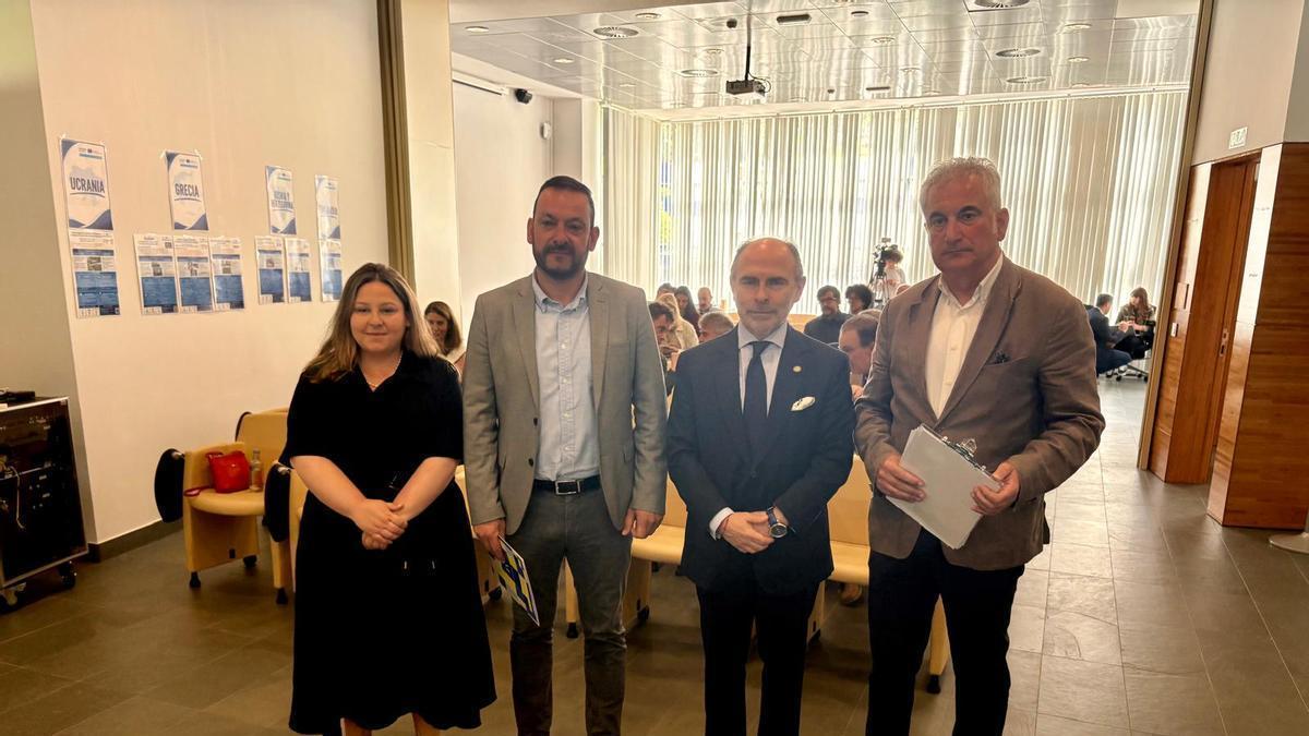 Por la izquierda, Cristina Pulgar, Manuel Ángel Álvarez, Ignacio Villaverde y Fermín Rodríguez (Cecodet"
