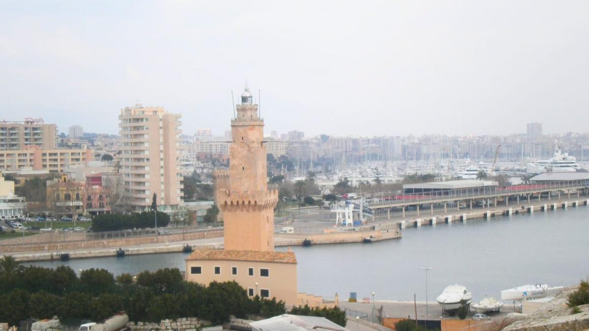 El histórico faro de Portopí