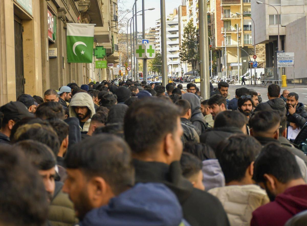 Catalunya, la comunitat que més immigrants regularitzarà