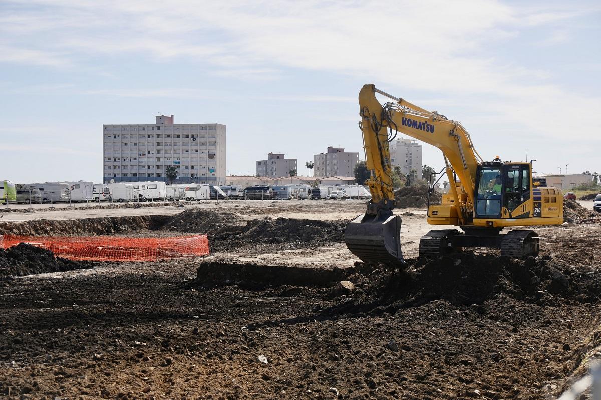 Inicio de las obras del Paseo Marítimo de Huelin en la barriada de Sacaba, marítimo de Poniente.