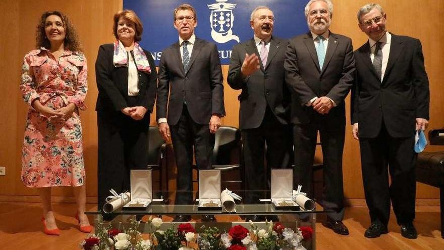 Lorena Lores, Ana Paula Laborinho, Núñez Feijóo, Ramón Villares, Miguel Santalices y Pablo Figueroa, ayer.