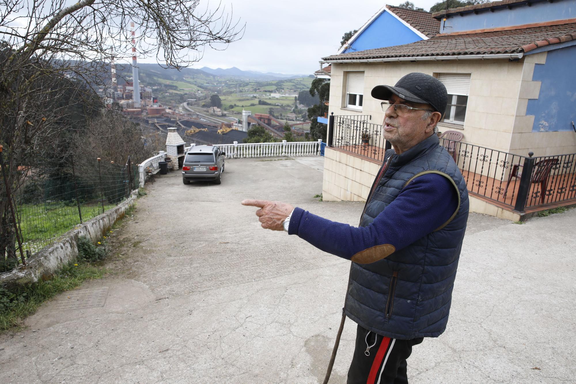 En imágenes: Los vecinos de Les Cabañes ansían la transformación de Aboño para dejar de vivir entre carbón