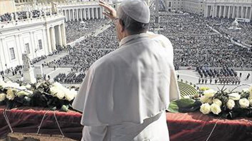 El Papa recuerda a las víctimas del terrorismo y a los refugiados