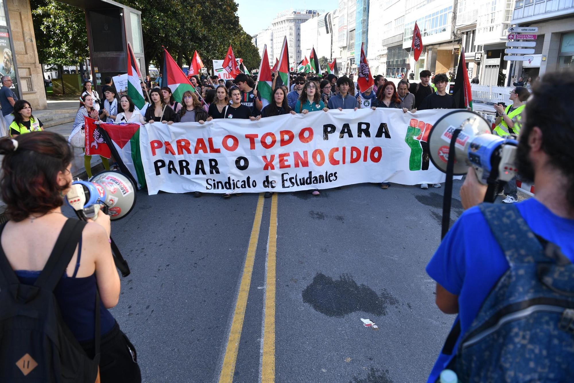 Manifestación en la jornada de huelga por Gaza en A Coruña