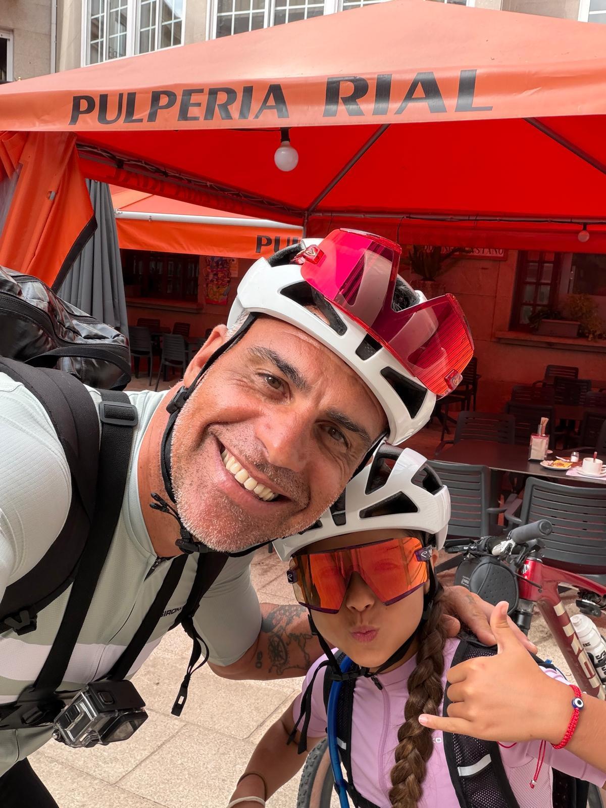 La aventura peregrina de Óscar Pereiro y su hija Catalina, en imágenes