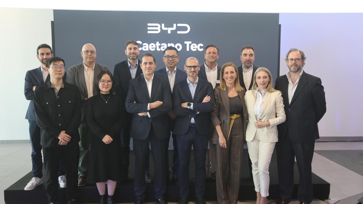 Caetano Tec inaugura su nuevo concesionario oficial BYD en Sevilla.