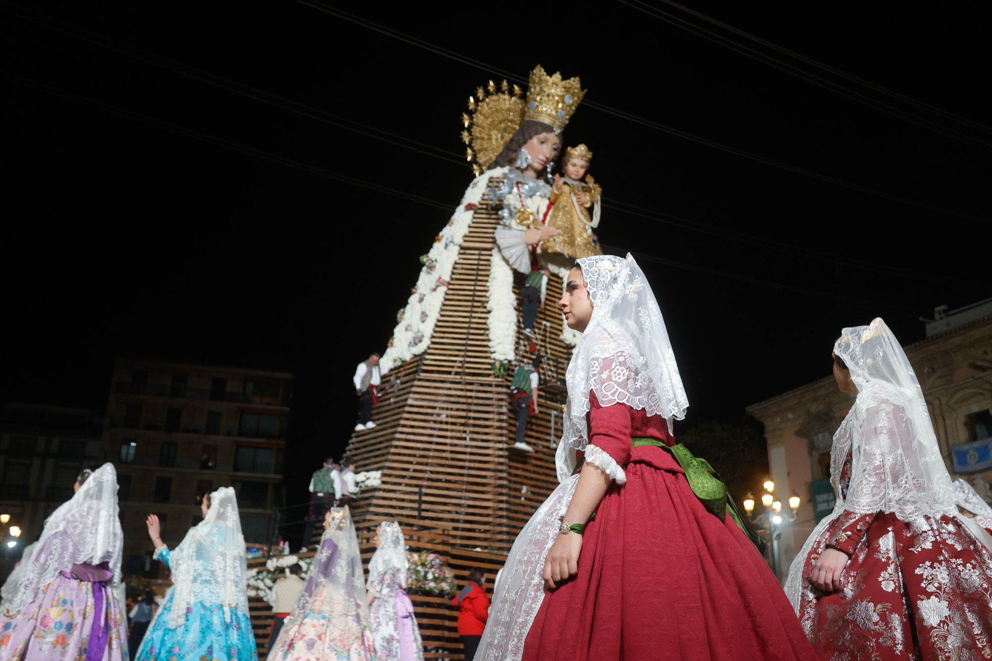 Todas las fotos de la Ofrenda del 17 de marzo por la calle San Vicente de 19:00 a 20:00 horas