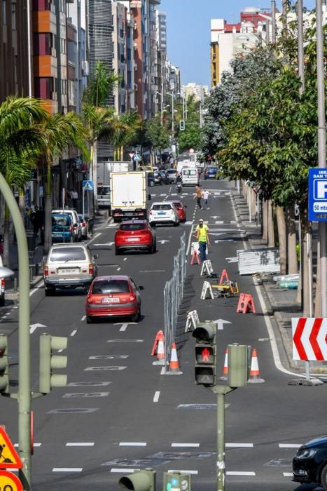 Obras de la MetroGuagua en la calle Venegas