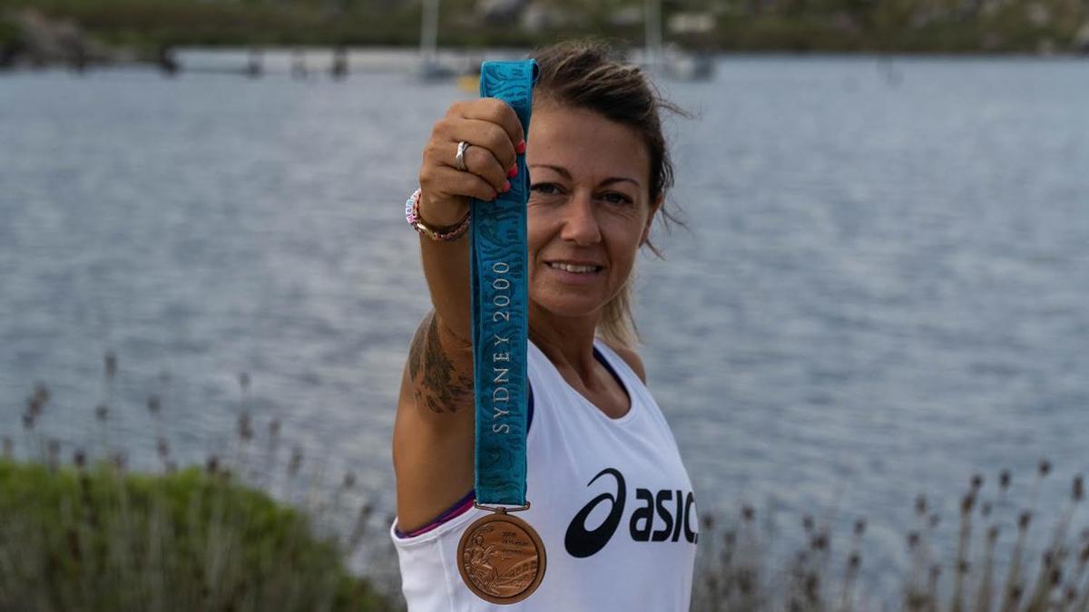 María Vasco muestra 20 años después su medalla olímpica