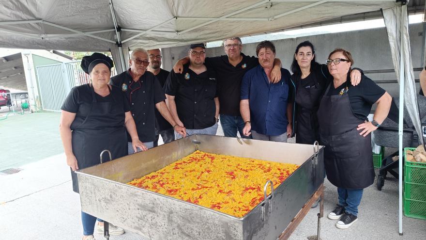 Una paella de récord para celebrar la jira y el día del socio en Ables