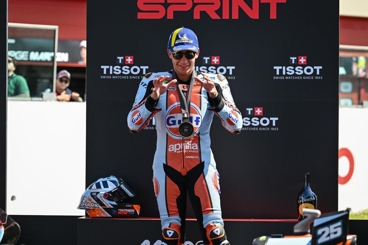 (Foto de ARCHIVO) FERNANDEZ Raúl (spa), Trackhouse MotoGP Team, Aprilia RS-GP26, portrait celebrates his victory of Sprint race during the 2026 MotoGP Brembo Grand Prix of Italy, on the Mugello circuit, from May 29 to 31, in Italy - Photo Studio Milagro / DPPI AFP7 22/06/2025 ONLY FOR USE IN SPAIN