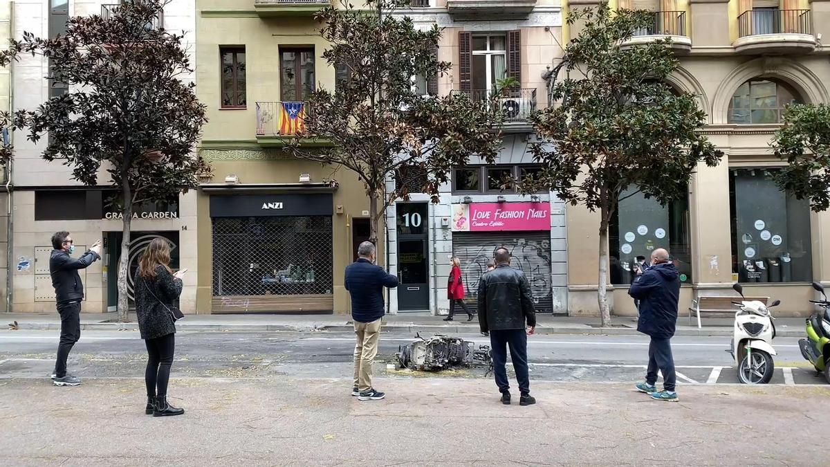 El paseo de Gràcia tras las protestas por Pablo Hasél.