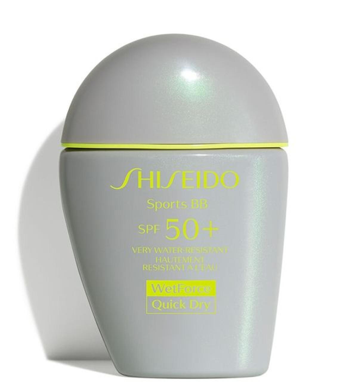 Protector solar con color Sports BB SPF50, de Shiseido