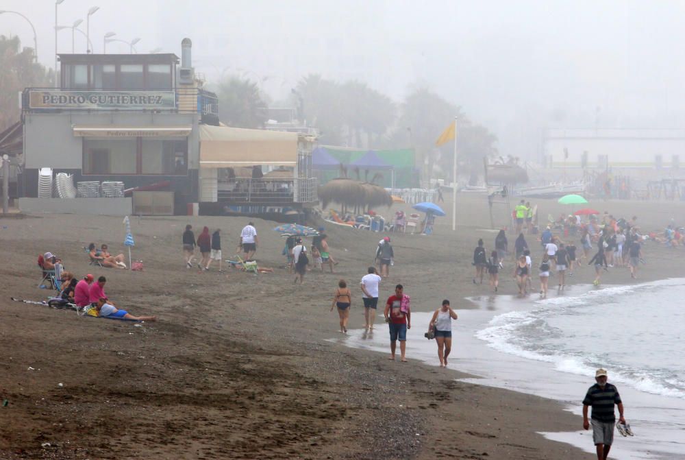 La niebla cubre Málaga.