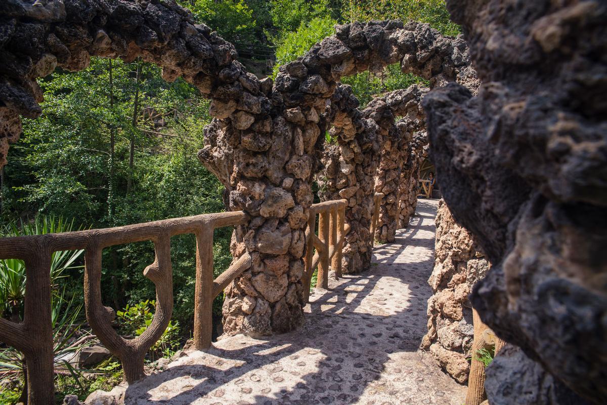 Puente de los jardines Artigas