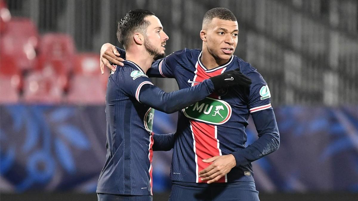 Mbappé y Sarabia, goleadores de la noche
