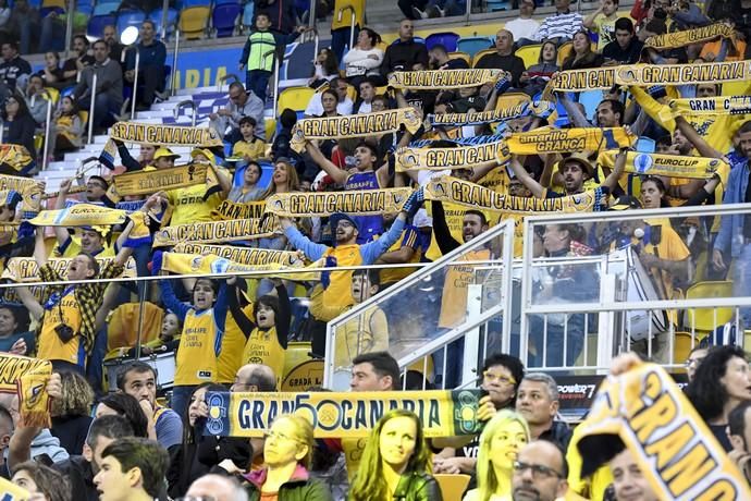 09-02-20 DEPORTES. PABELLON GRAN CANARIA ARENAS. SIETE PALMAS. LAS PALMAS DE GRAN CANARIA. Partido de baloncesto entre los equipos del Herbaife GC y el Barcelona.    Fotos: Juan Castro.