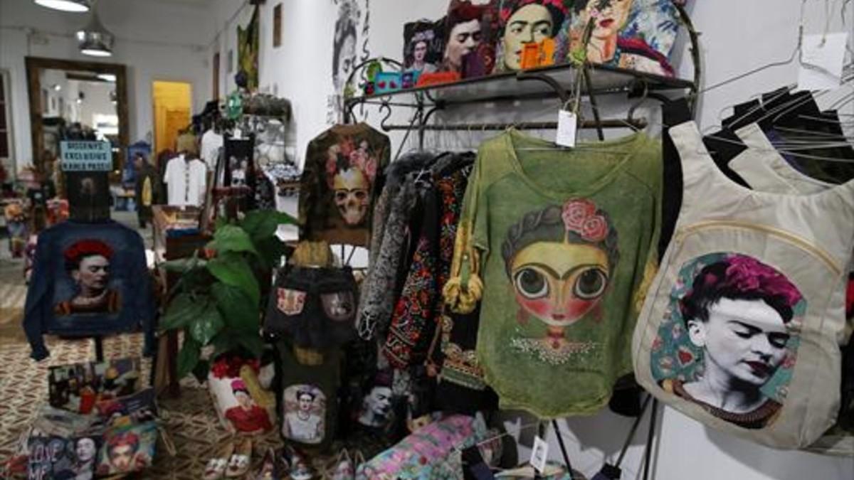 Una tienda para ponerse hasta las cejas de Frida Kahlo