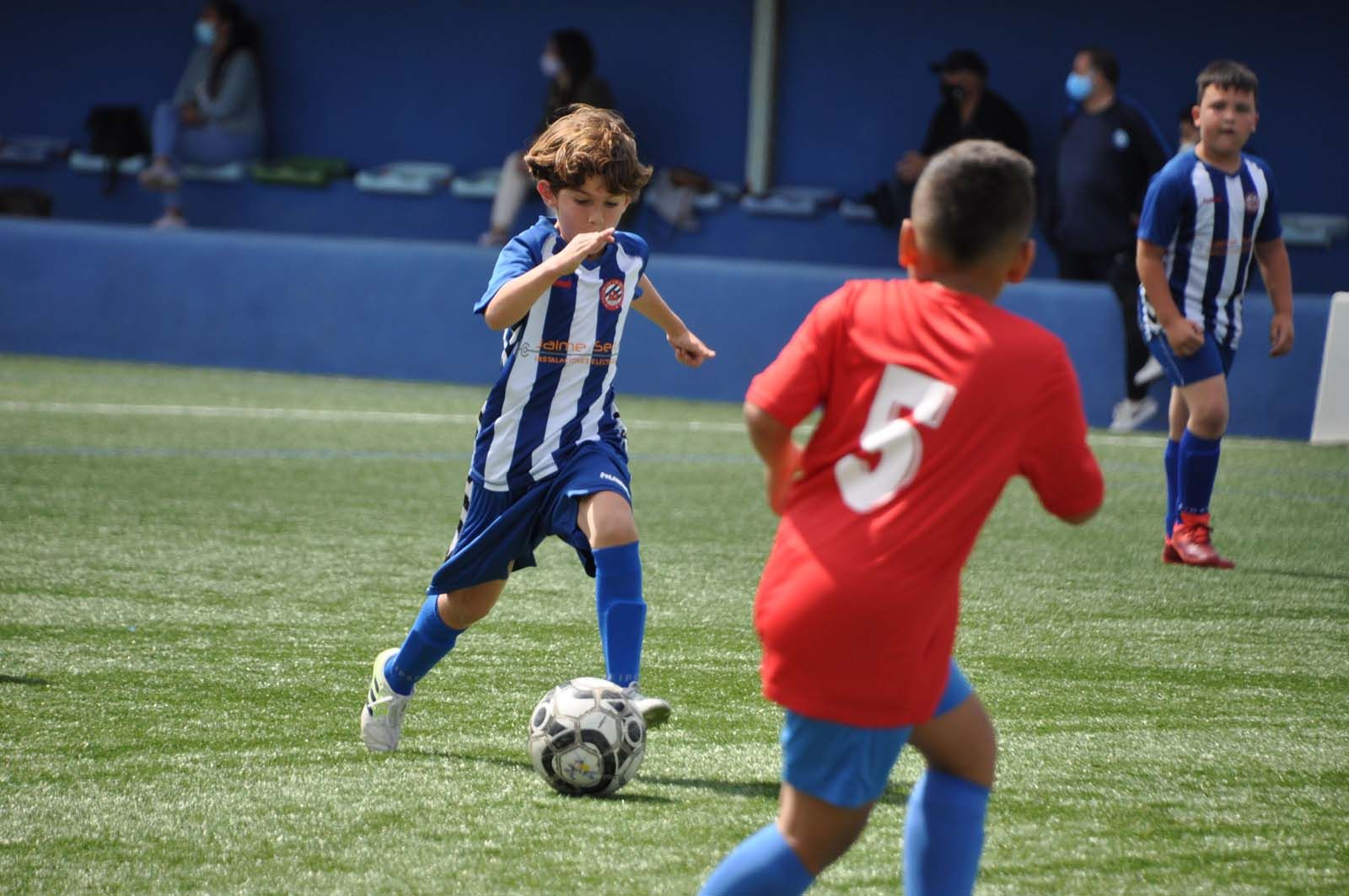 El fútbol base vuelve a sonreír