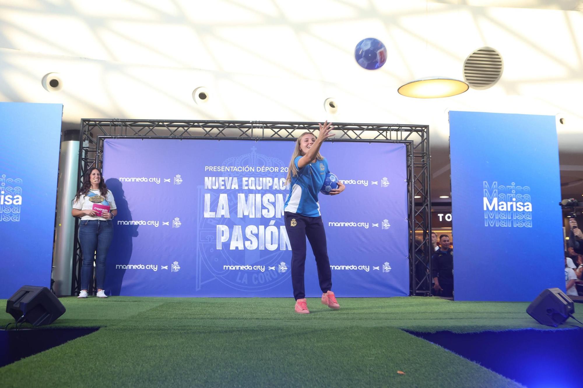 El Deportivo presenta en Marineda City sus equipaciones para la temporada 2025-2026