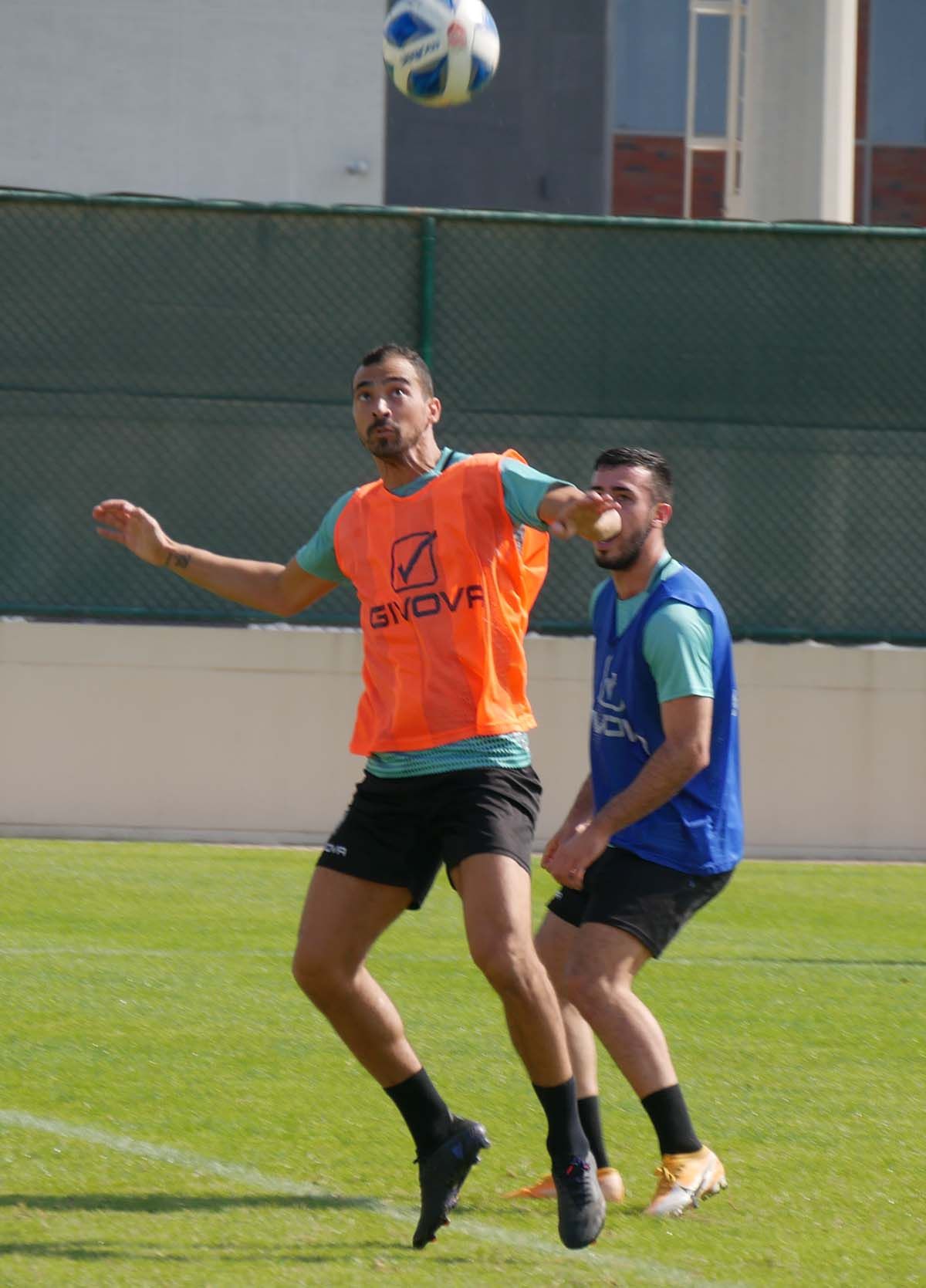 Segunda sesión de entrenamiento del Córdoba en Baréin