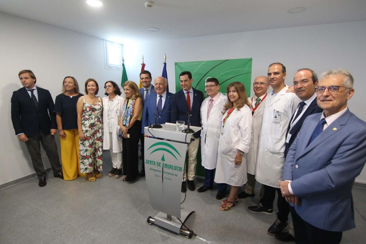 El presidente de la Junta inaugura el centro de salud de Avenida de América