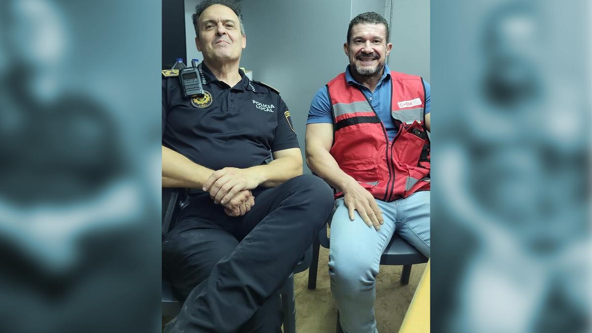 Emilio Argüeso, secretario Autonómico de Emergencias, a la derecha