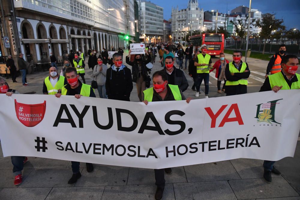 Hosteleros de A Coruña claman para evitar cierres