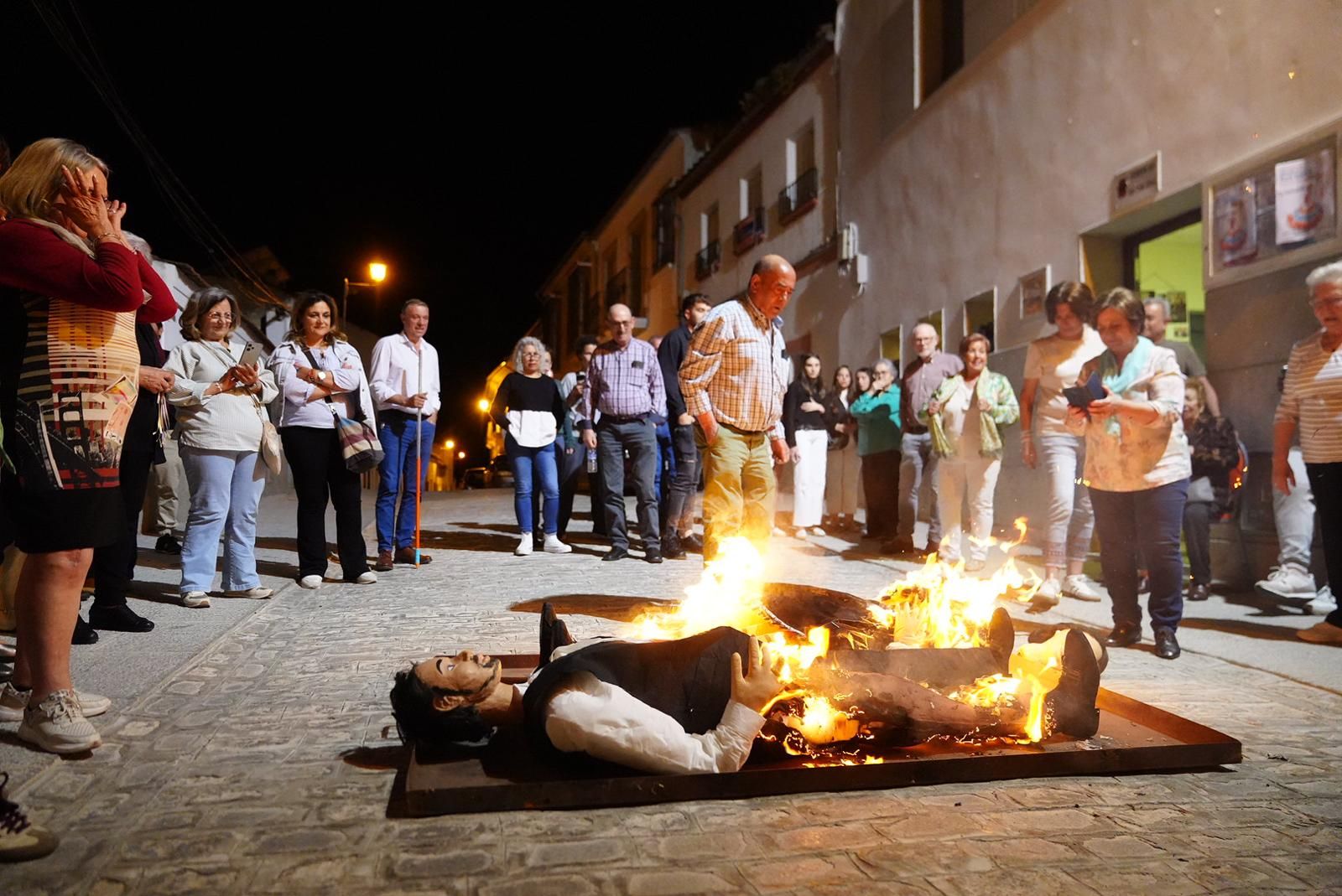 Quema del corcho y de muñecas de San Isidro