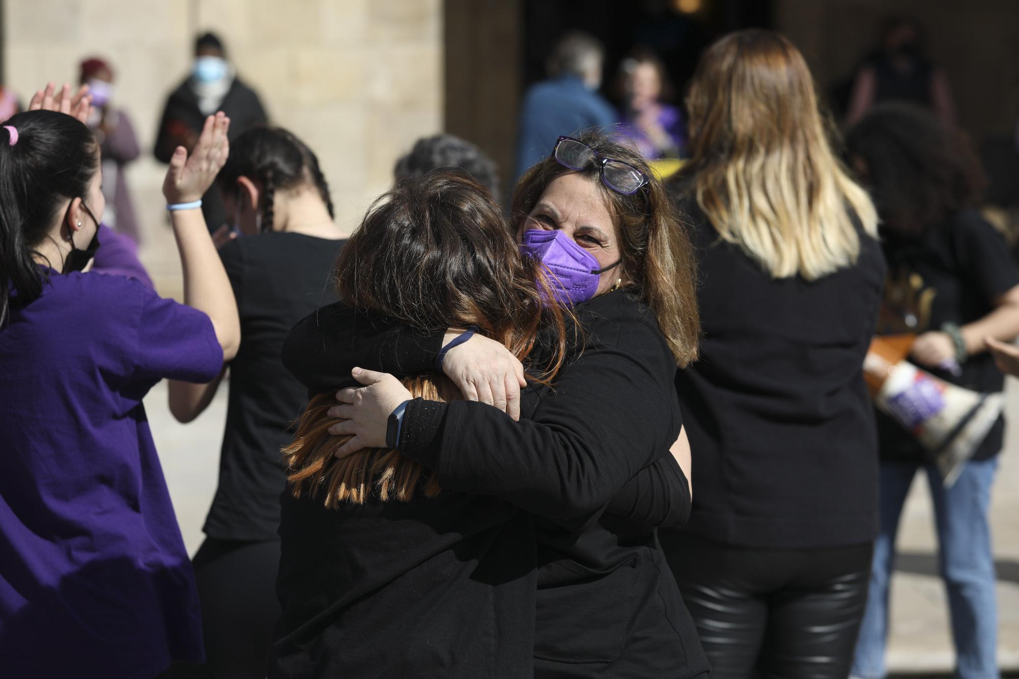 EN IMÁGENES: Así se vivió el Día de la Mujer (8M) en Avilés