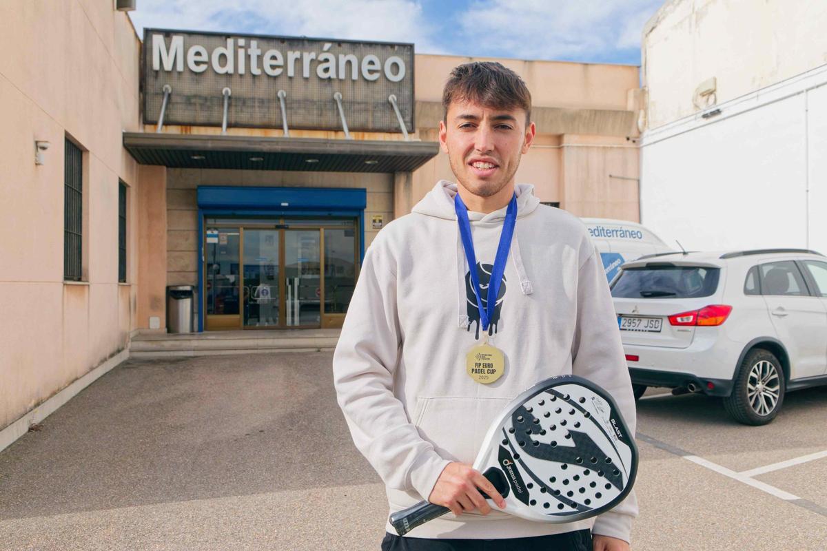 El castellonense Juanlu Esbrí, campeón de Europa de pádel, visitó 'Mediterráneo'.