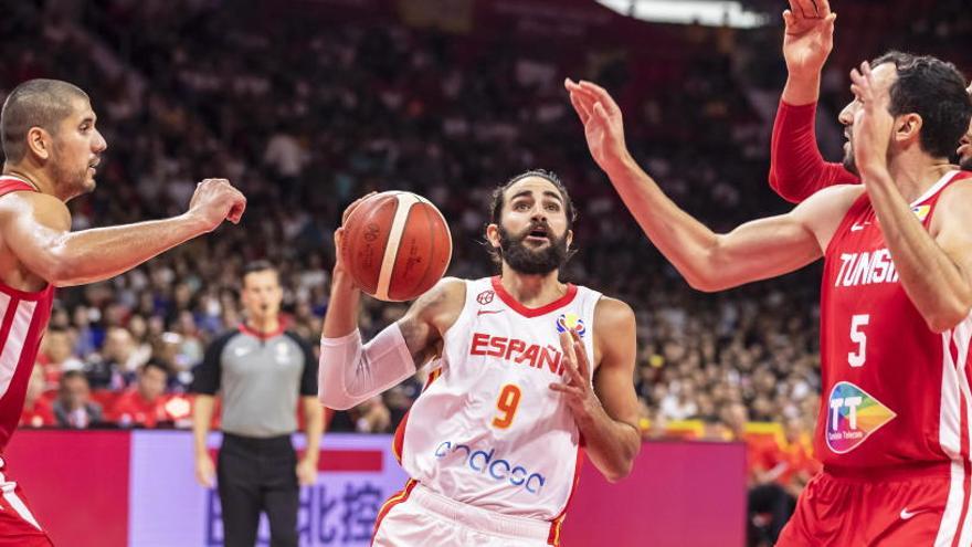 Ricky Rubio durante el partido ante Túnez.