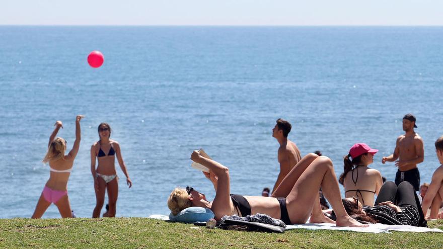 El cuidado frente a la exposición al sol es vital para evitar problemas futuros.