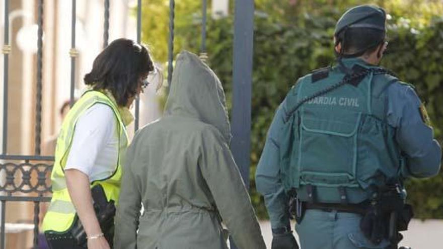 La Guardia Civil realiza varios registros en busca de un grupo dedicado a robos