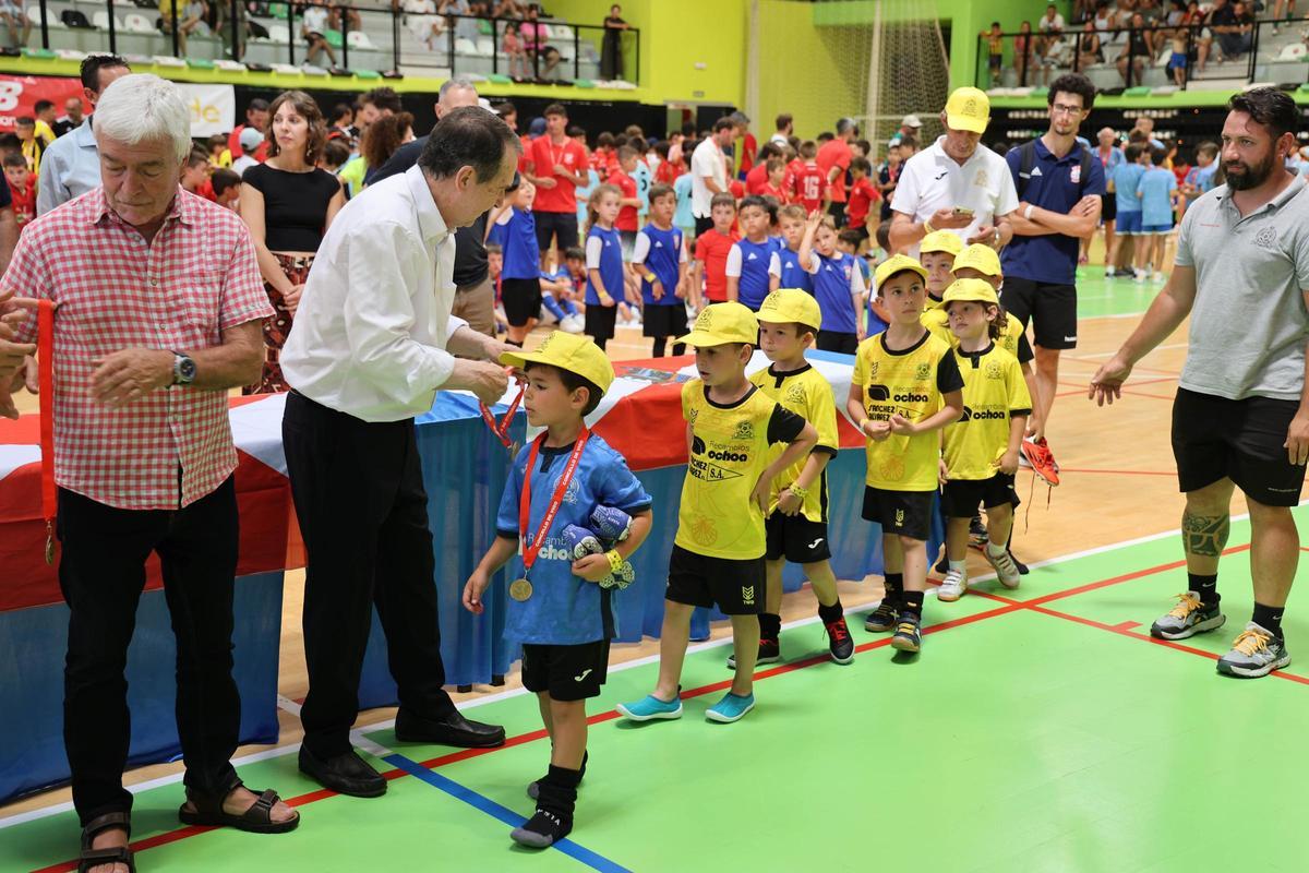 La entrega de medallas de la Vigo Cup, en imágenes