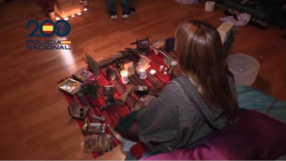 SANTERO VIOLADOR NIÑA | Condenado un santero por violar a una niña española de 13 años: «Me regaló una muñeca y un anillo, decía que era mi esposo en la religión yoruba»