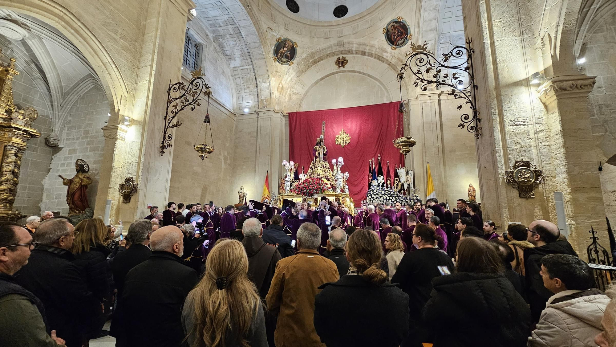 El patrón de Orihuela desafía a la lluvia