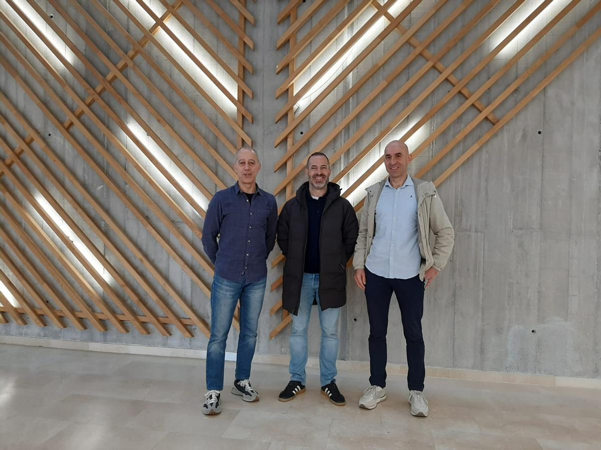 Por la izquierda, Jesús Abad, Ángel García y Virginio Ramírez