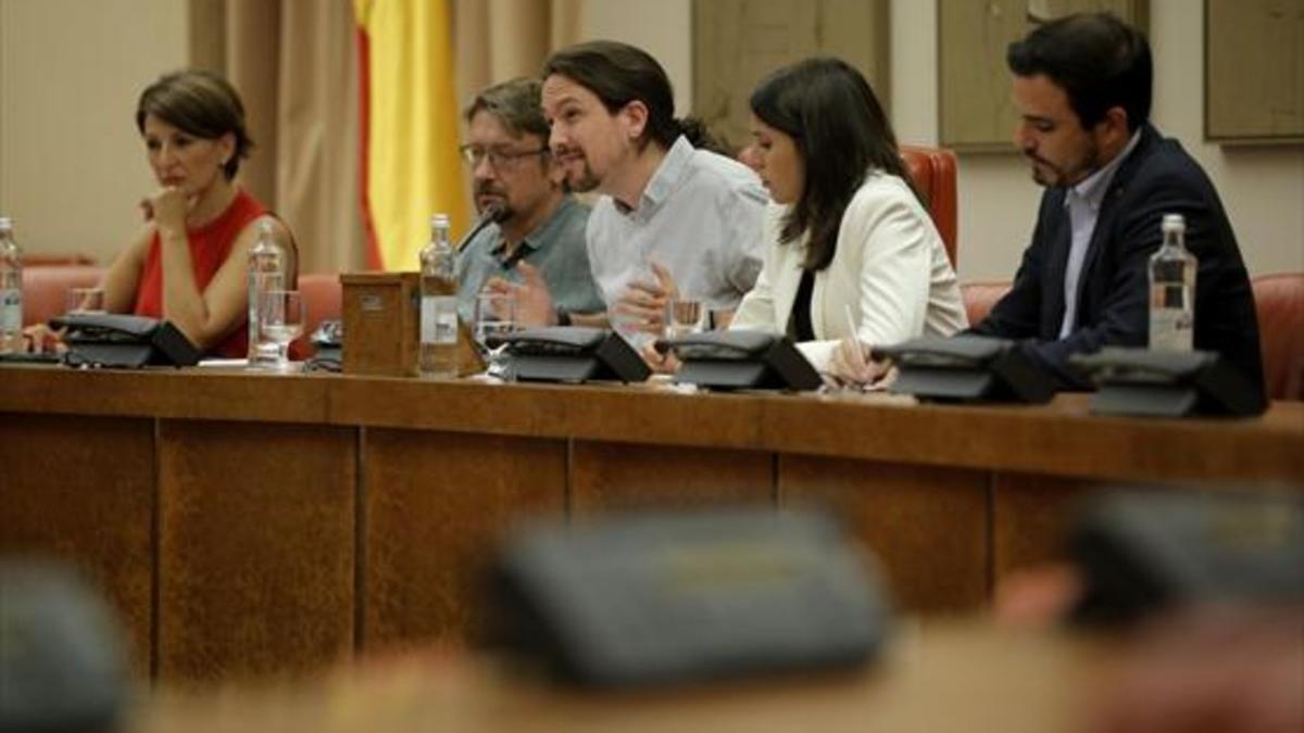 Xavier Domènech y Pablo Iglesias, ayer.