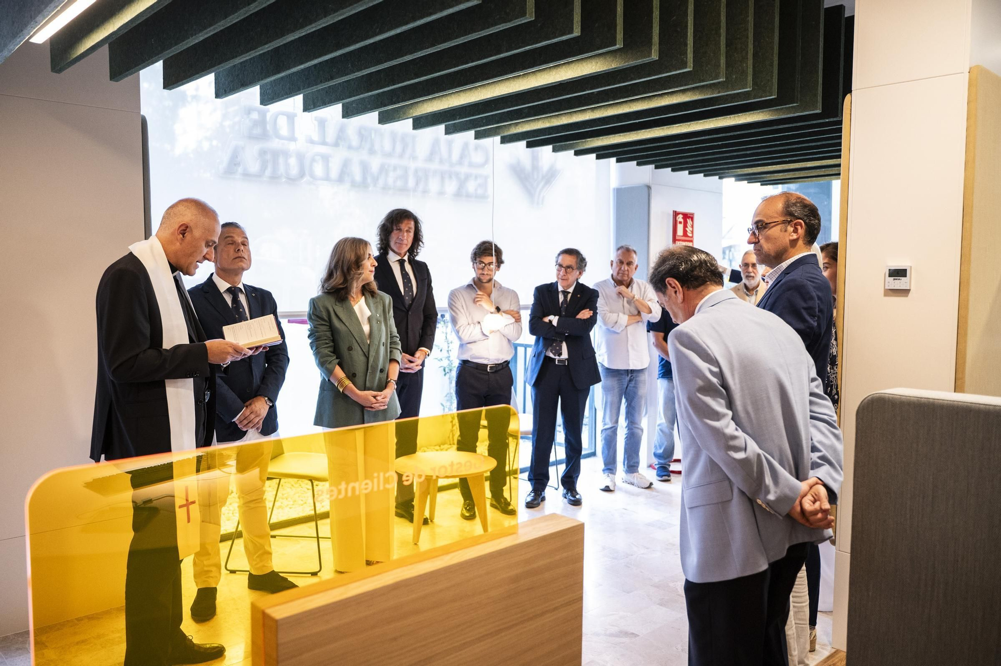 Las imágenes de la inauguración de la nueva sede de Caja Rural en Cáceres