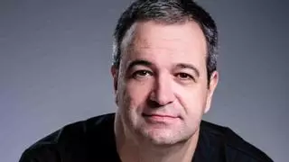 Un doctor por la Universidad de Alicante presidirá una de las principales sociedades europeas de cirugía ocular