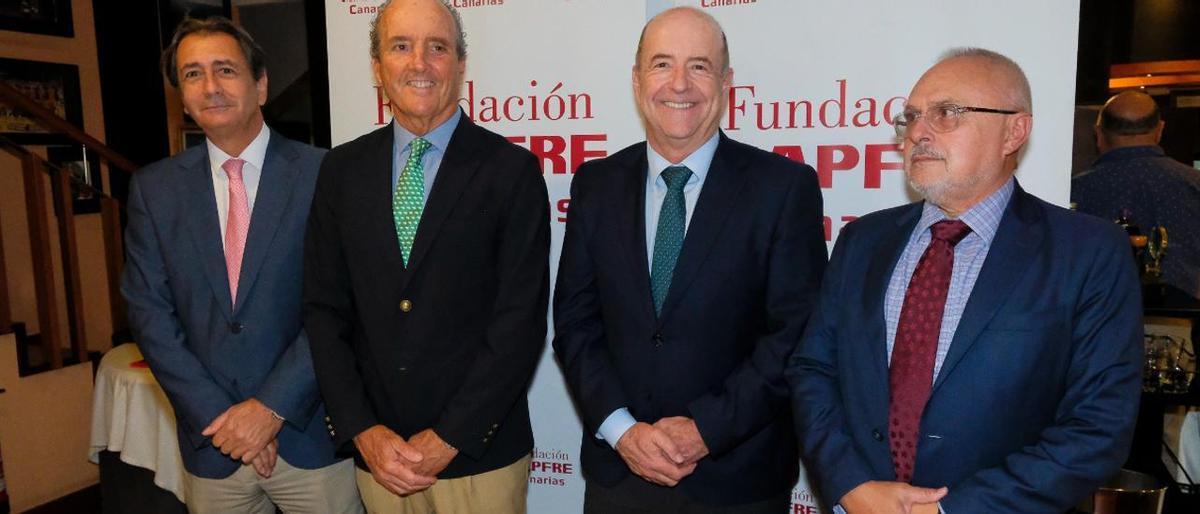 De izquierda a derecha, Luis Padrón, Alfredo Montes, Pedro Ortega y José Cristóbal García.