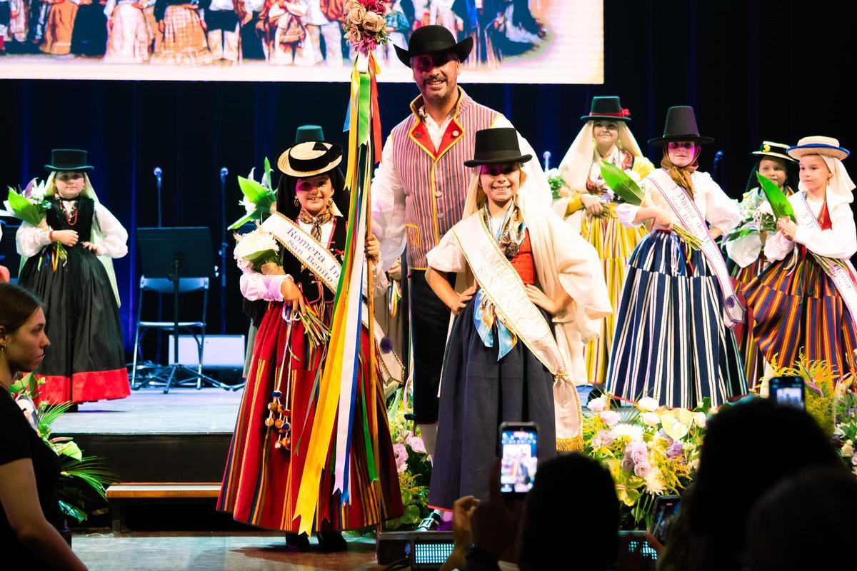 En la categoría infantil, acompañarán a Triana Déniz como damas de honor Attenya Chinea, Sara Adriana Pérez, Alyson Rosell y Marina Chávez.