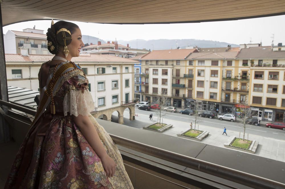 Ainhoa Rivera, un aurresku en el ayuntamiento para la hija de Begoña Tejados