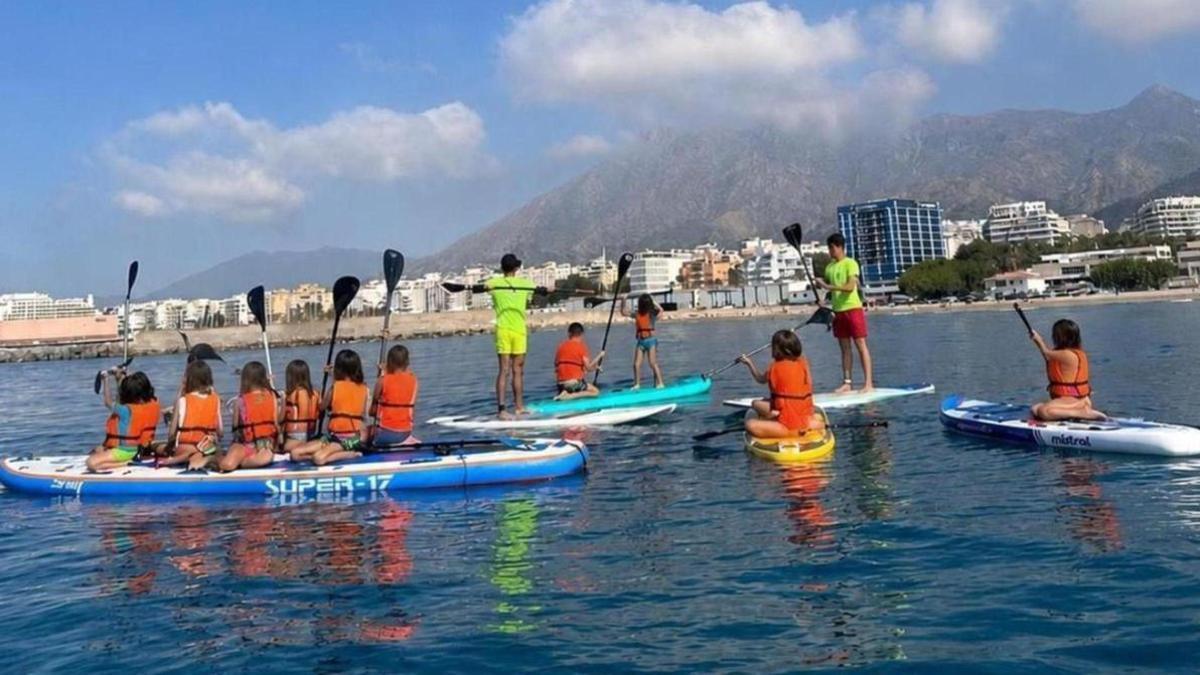 Usuarios del curso de Paddle Surf de Marbella